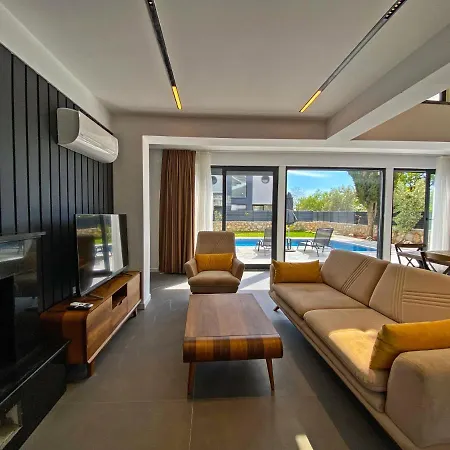 Nokta Life B Villa, Oezel Havuzlu,