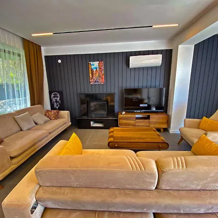 Nokta Life B Villa, Oezel Havuzlu, Villa