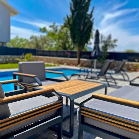 Nokta Life B Villa, Oezel Havuzlu, 别墅
