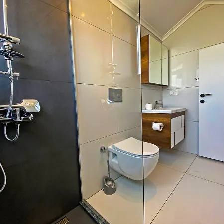 Nokta Life B Villa, Oezel Havuzlu, فيلة *