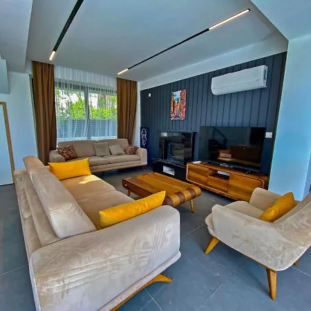 Nokta Life B Villa, Oezel Havuzlu,